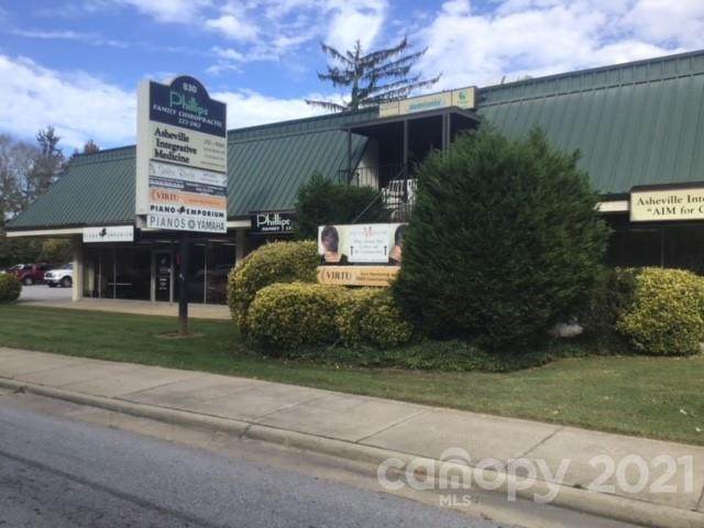 832 Hendersonville Road - Photo 1