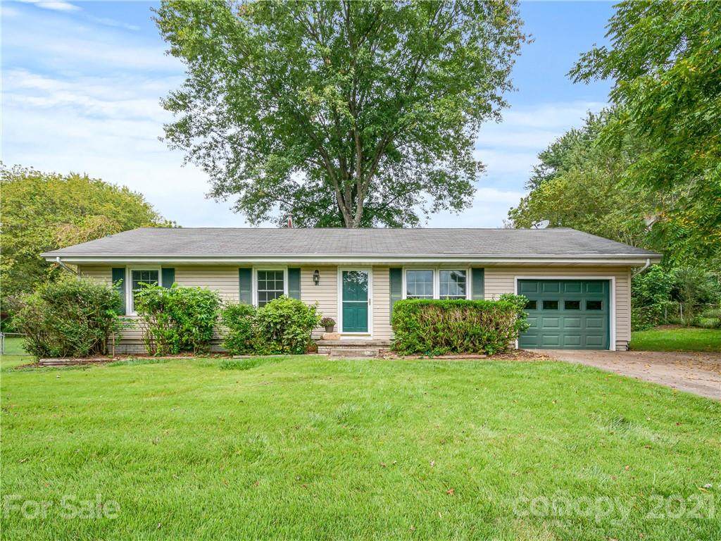 12 Fieldcrest Road - Photo 1