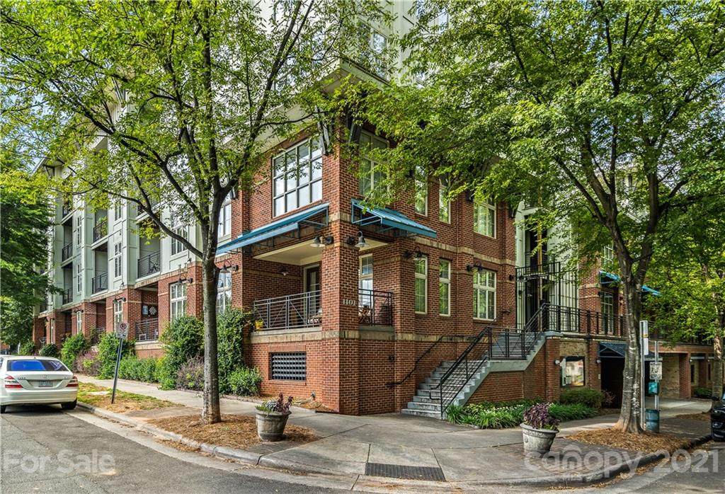 1101 1st Street - Photo 1