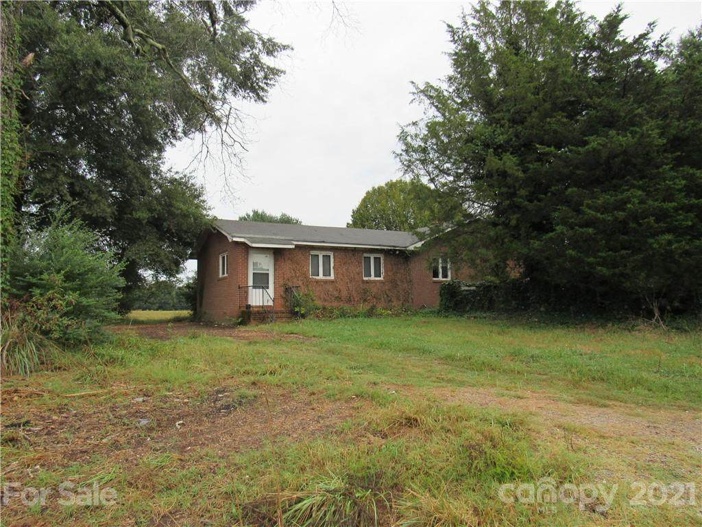 427 Sherwood Drive - Photo 1