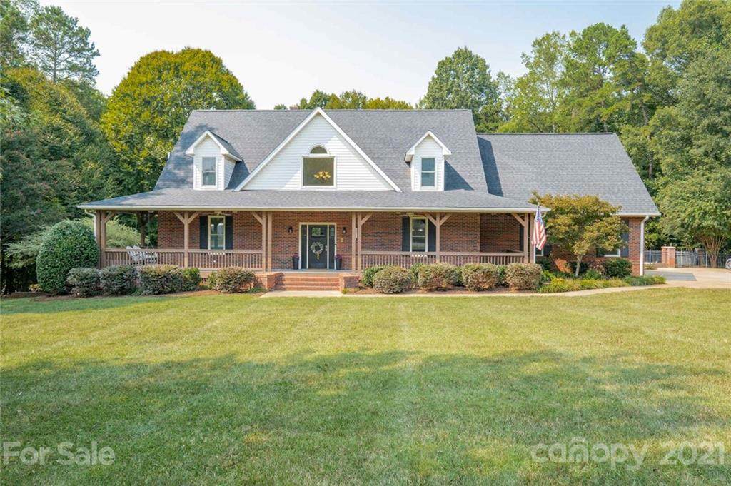 5911 Mundy Road - Photo 1