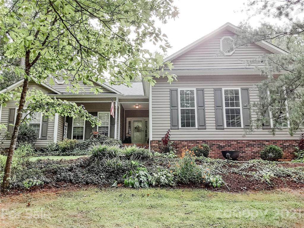 2056 Lynmore Drive - Photo 1