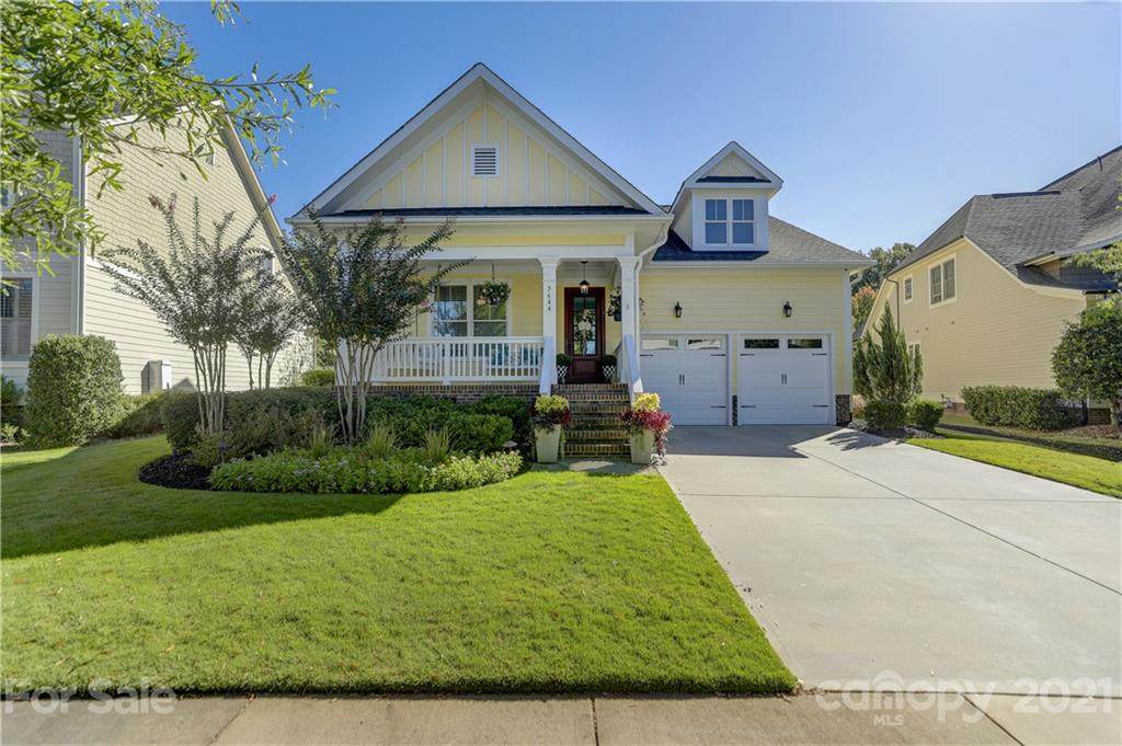 5644 Morris Hunt Drive - Photo 1
