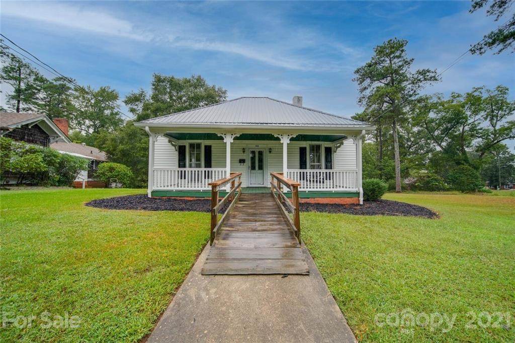 108 Rose Terrace - Photo 1