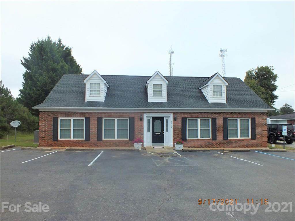1328 Charlotte Highway - Photo 1