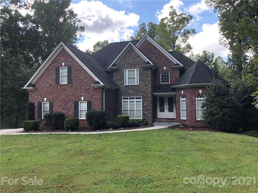 506 7th St Drive - Photo 1