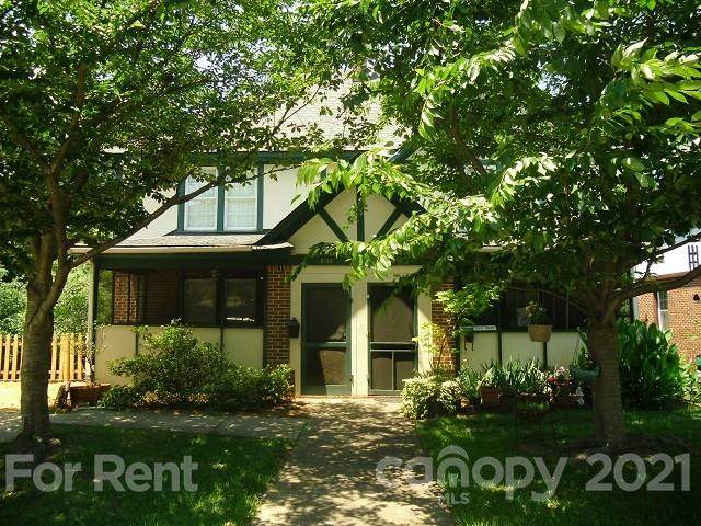 2122 Kirkwood Avenue - Photo 1