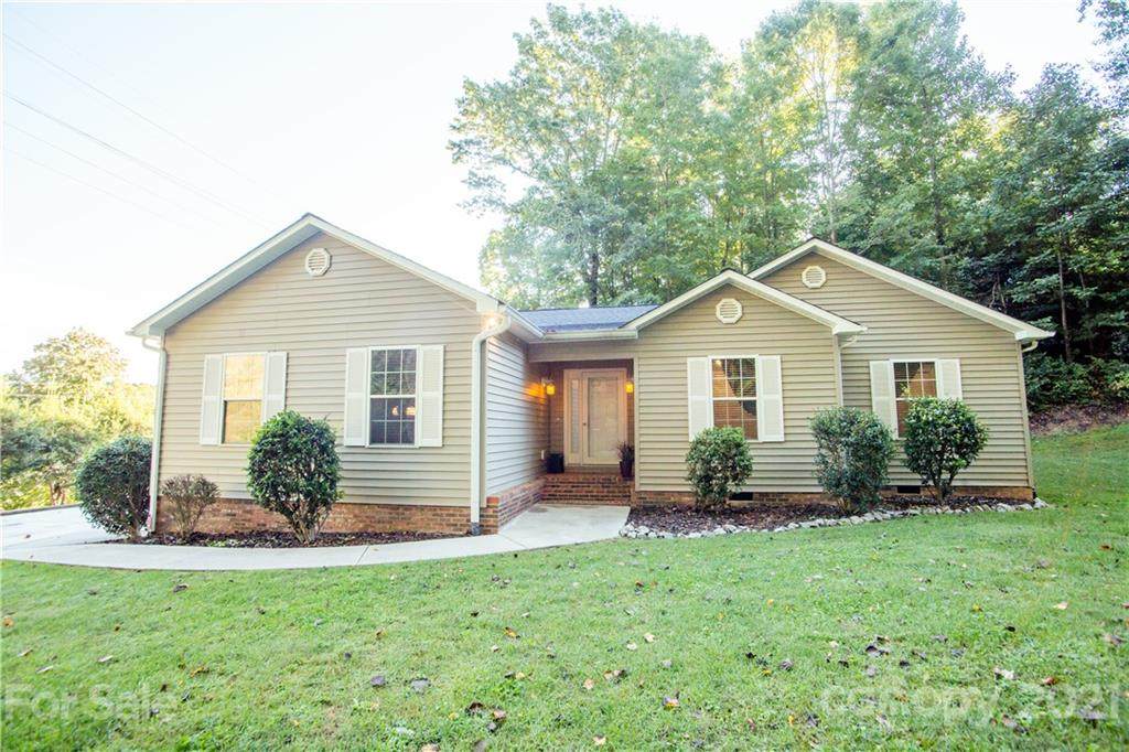 135 Forest Heights Drive - Photo 1