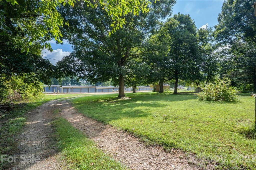 8 Cutshaw Drive - Photo 1