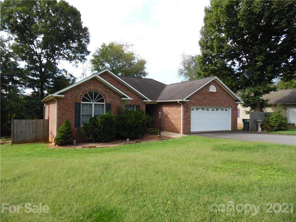 407 L Street - Photo 1