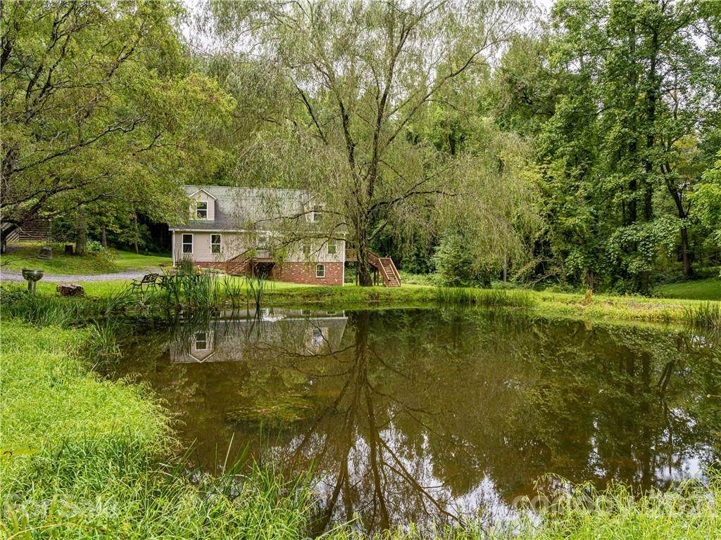 16 Overlook Place - Photo 1