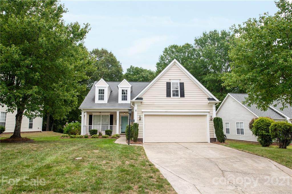 2726 Robyns Glen Drive - Photo 1
