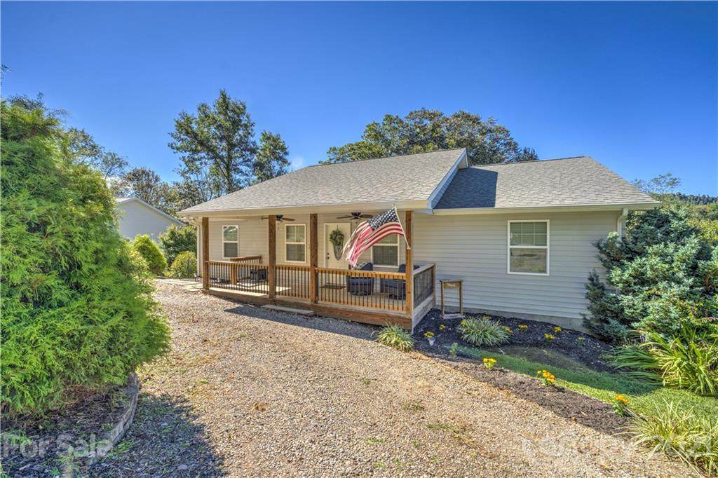 312 Maple Leaf Lane - Photo 1