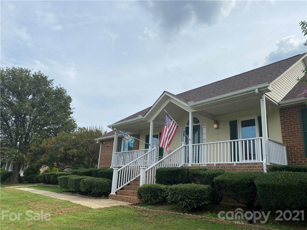 207 Brook Valley Drive - Photo 1