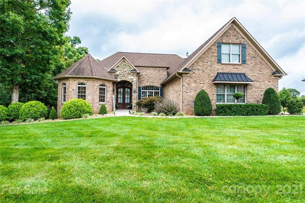 711 Players Ridge Road - Photo 1