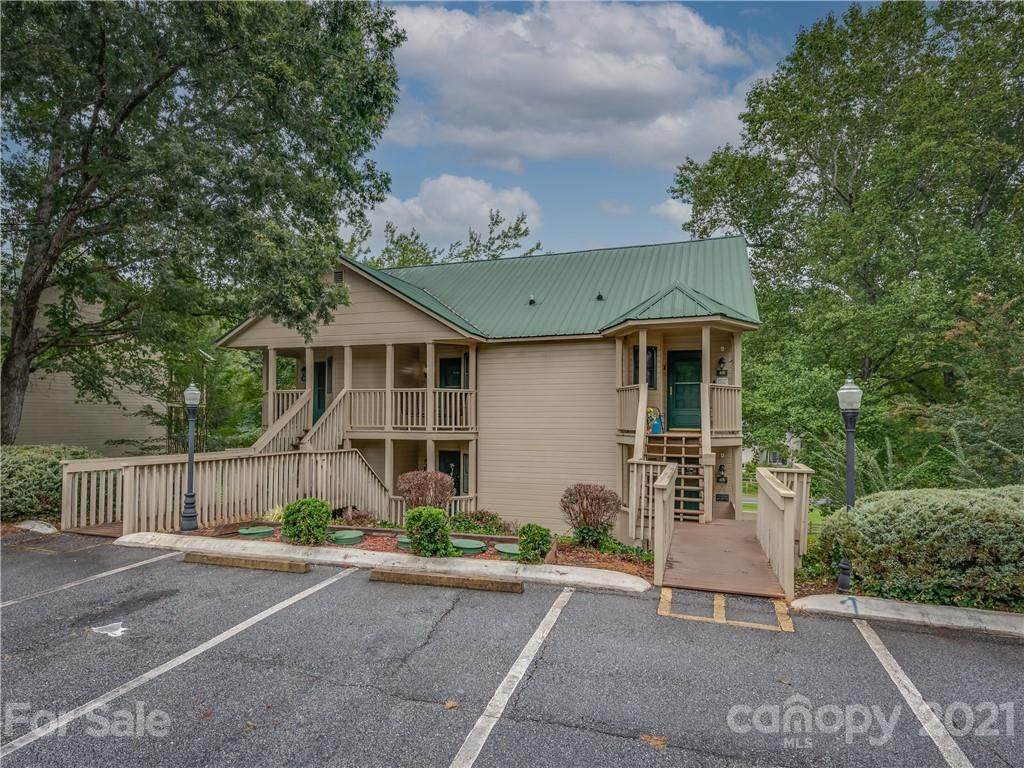 160 Whitney Boulevard - Photo 1