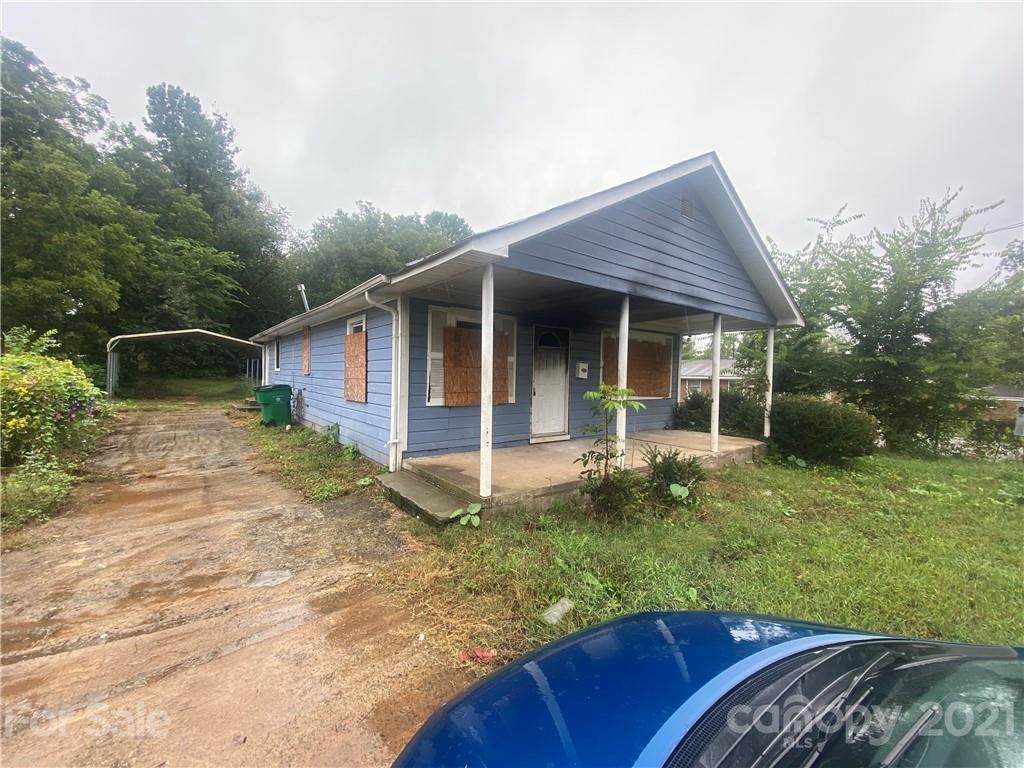 2421 Julia Avenue - Photo 1