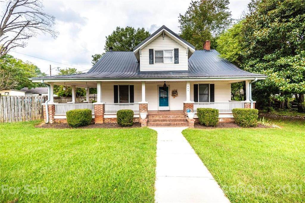 604 20th Street - Photo 1