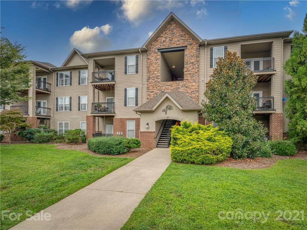 181 Brickton Village Circle - Photo 1