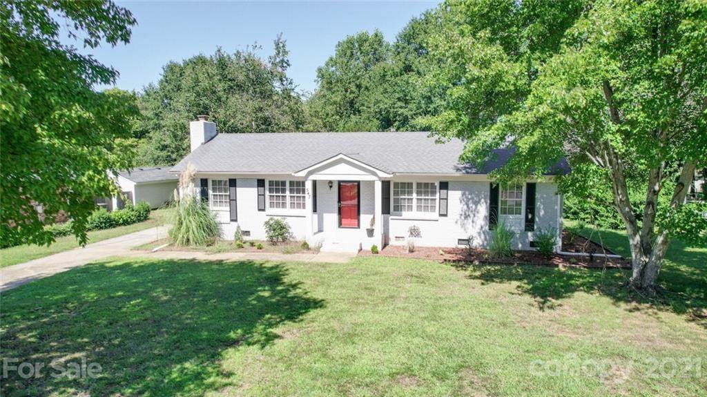547 Whitethorn Drive - Photo 1