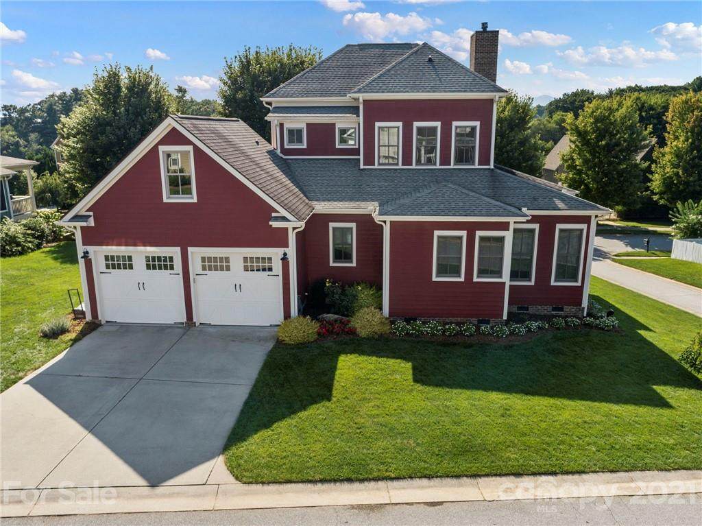 303 Hollabrook Parkway - Photo 1