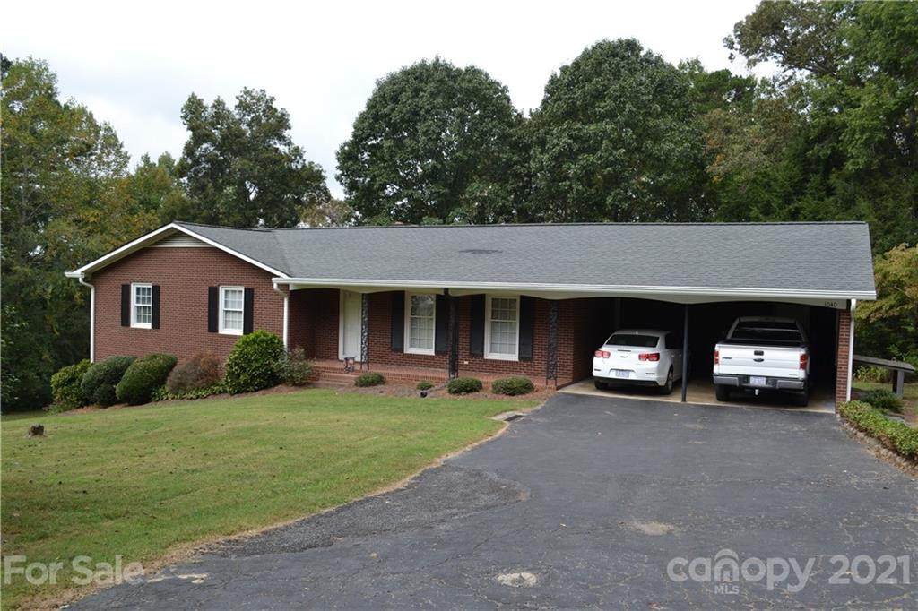 1040 Autumn Lane - Photo 1