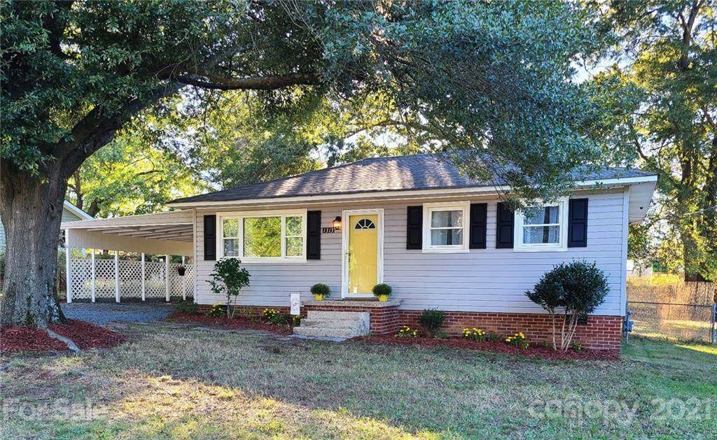 1313 Washington Lane - Photo 1
