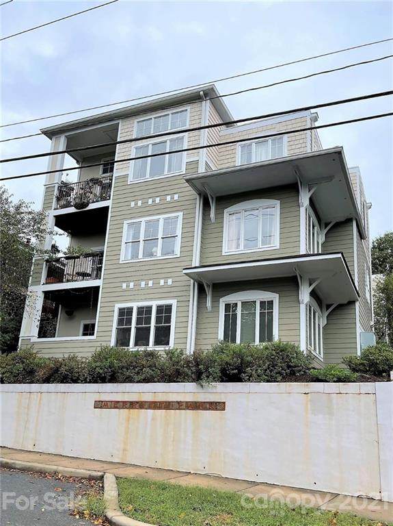64 Clingman Avenue - Photo 1