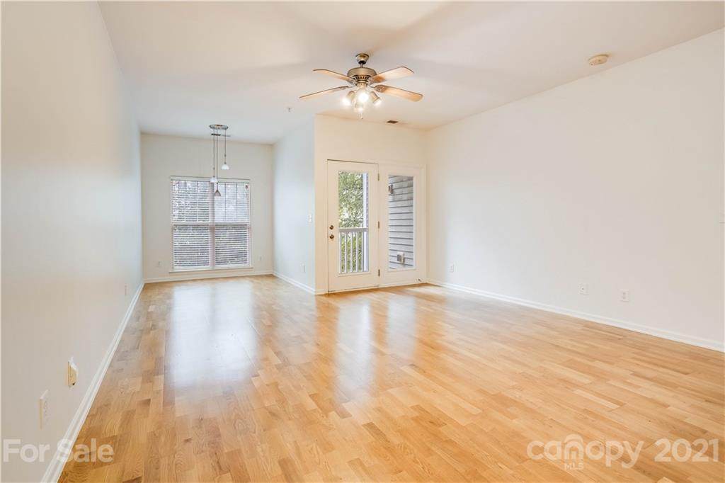 1280 Duncan Gardens Drive - Photo 1