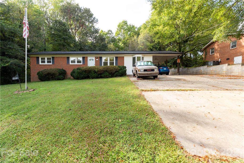 218 Fremont Loop - Photo 1