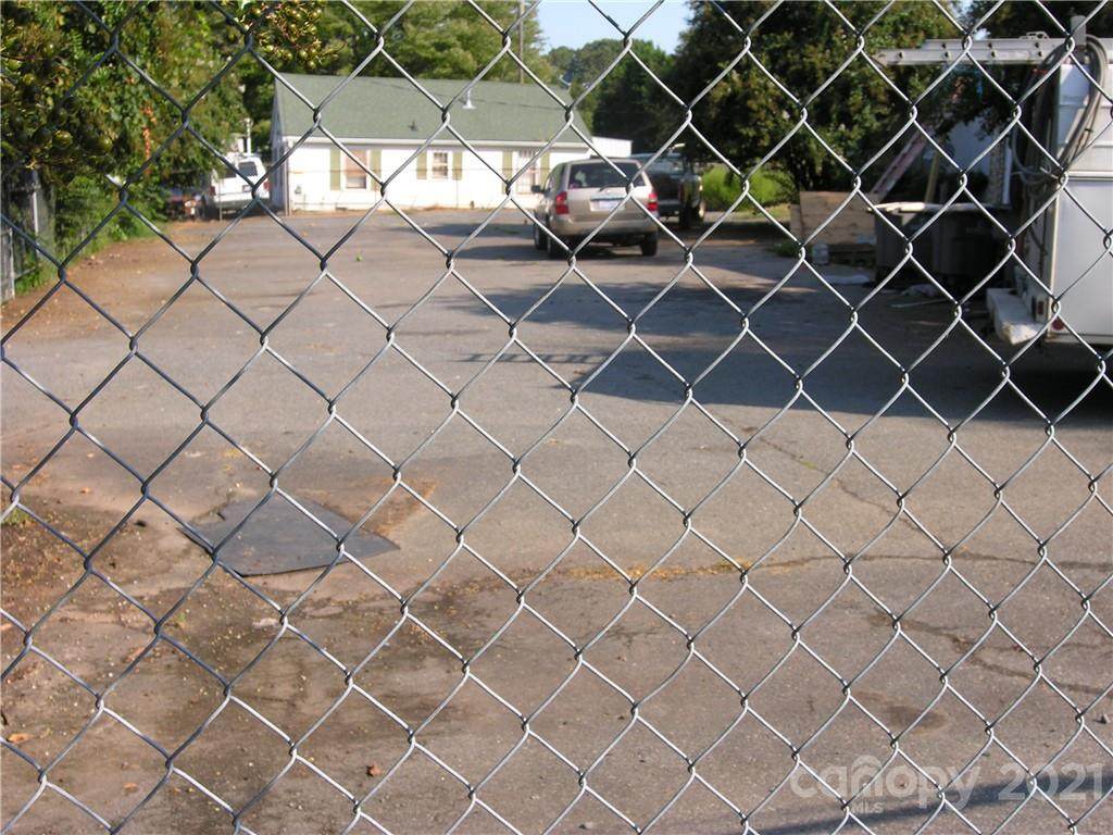 2701 Main Street - Photo 1