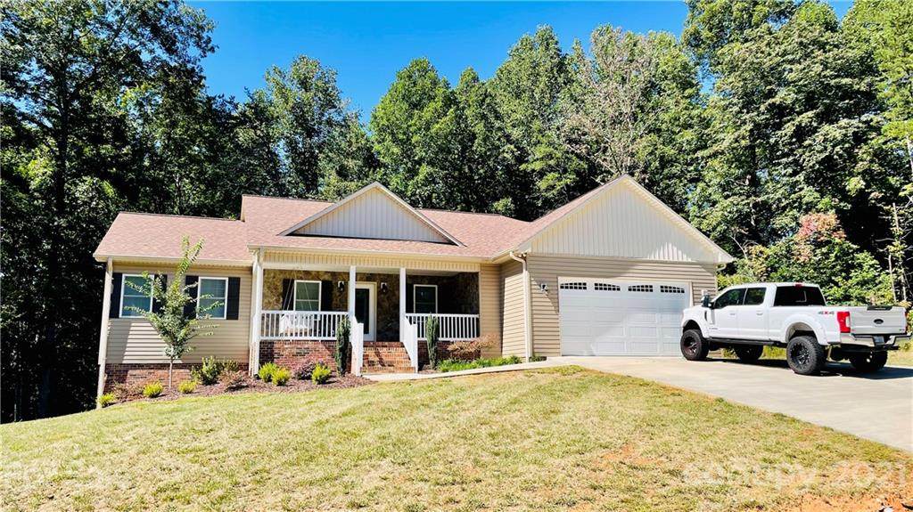 315 Poplar Creek Drive - Photo 1