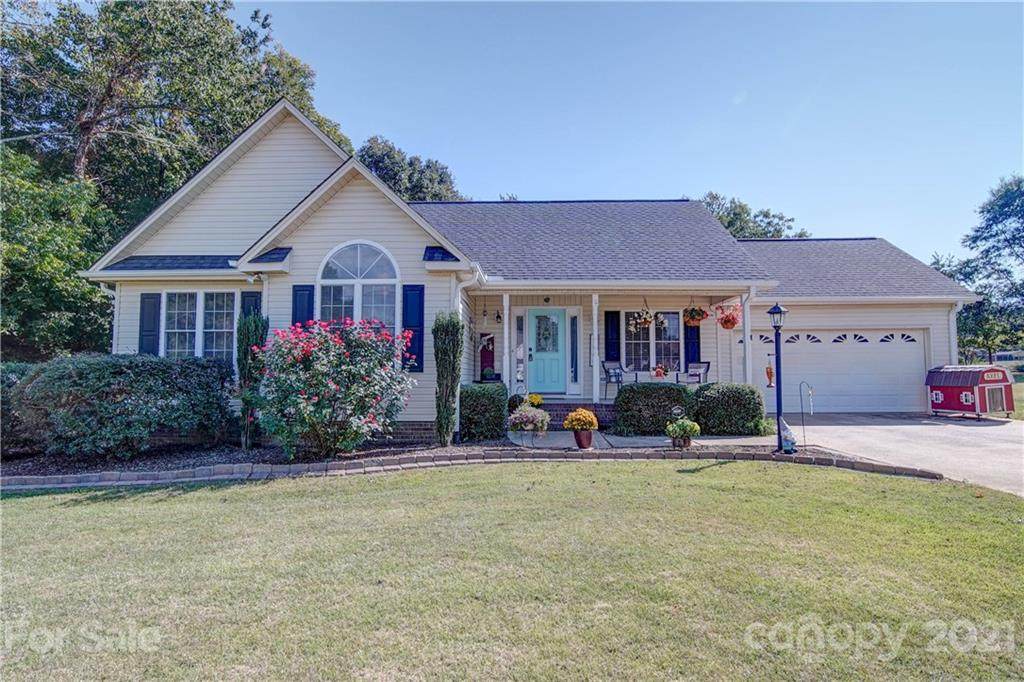 1840 Indian Trail - Photo 1