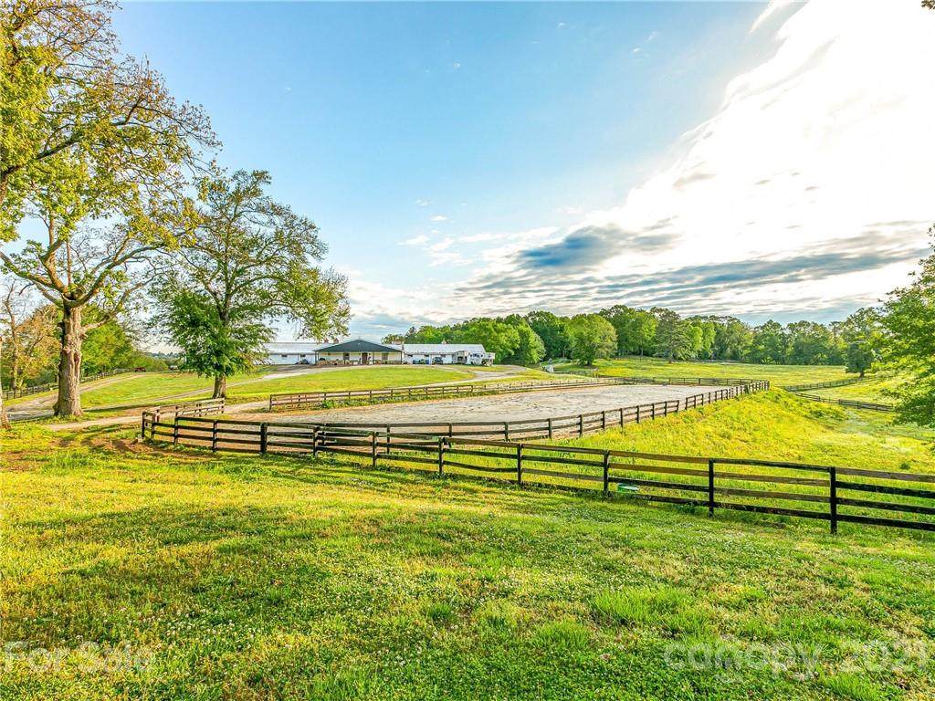 140 Joanda Farm Road - Photo 1