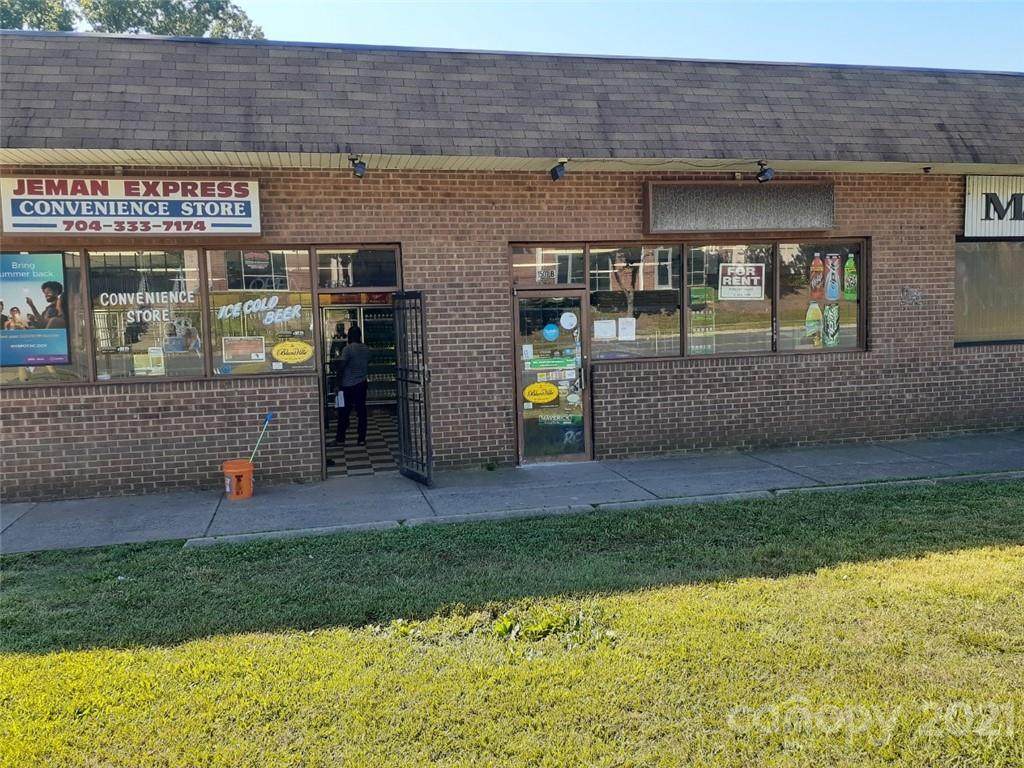 1501 West B Boulevard - Photo 1
