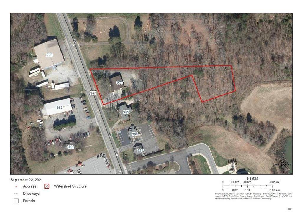 977 Yadkinville Road - Photo 1