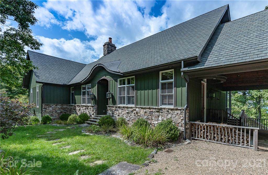 1737 Toxaway Drive - Photo 1