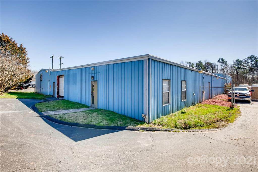 400 - 420 - 506 - 51 Oakland Drive - Photo 1