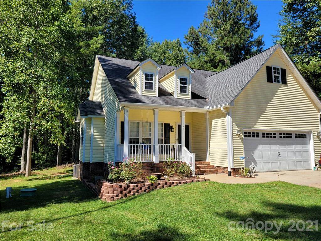 200 Spicewood Circle - Photo 1