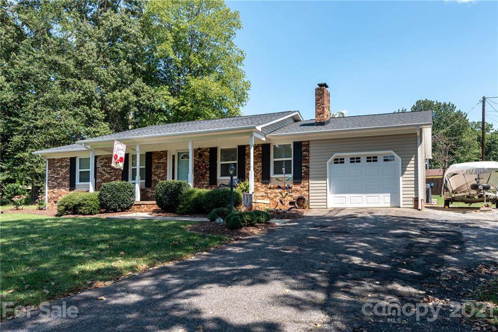 1212 Brookhaven Drive - Photo 1