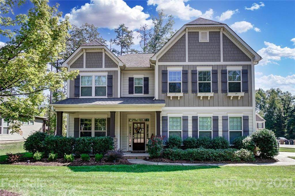 6013 Hyde Park Drive - Photo 1