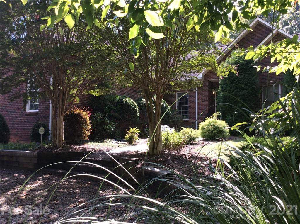 215 Winding Shore Road - Photo 1