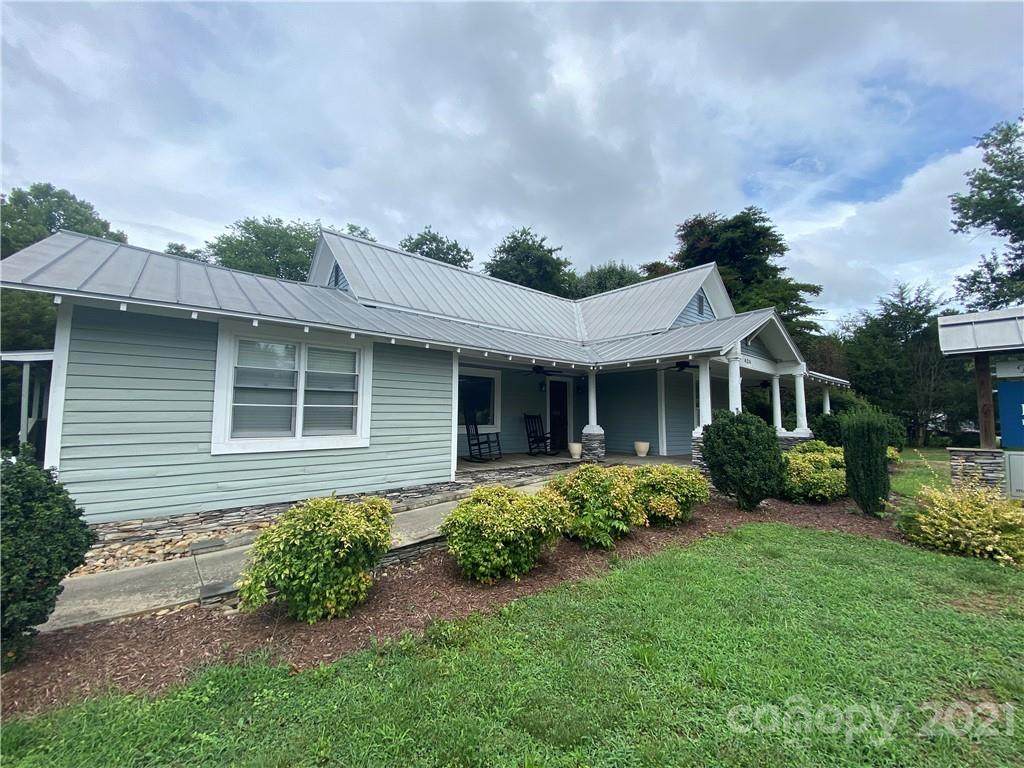 424 Main Street - Photo 1