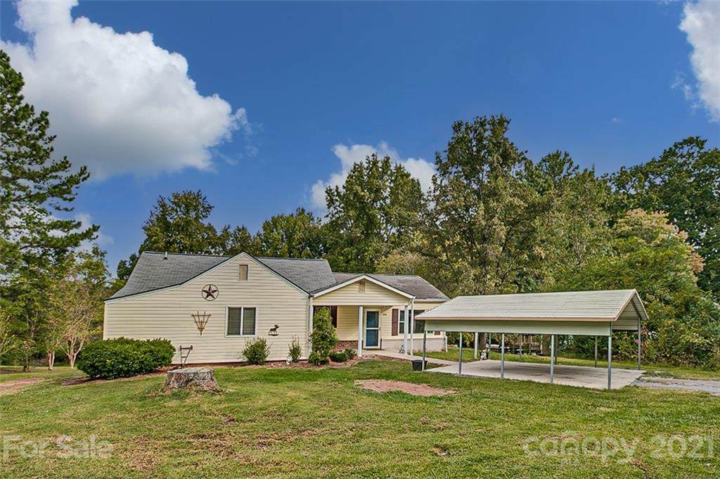 218 Tremont Drive - Photo 1