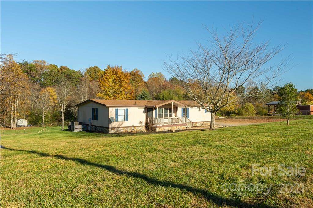 317 Liberty Lane - Photo 1