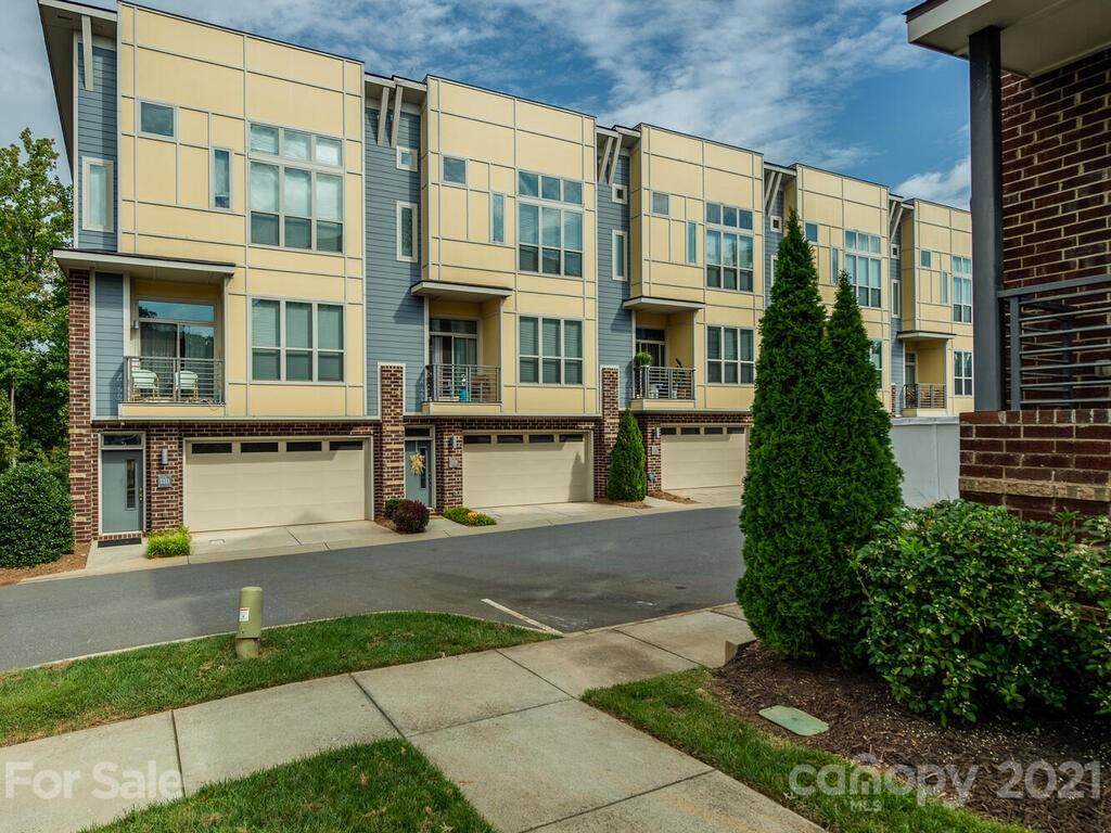 3335 Bessemer Street - Photo 1