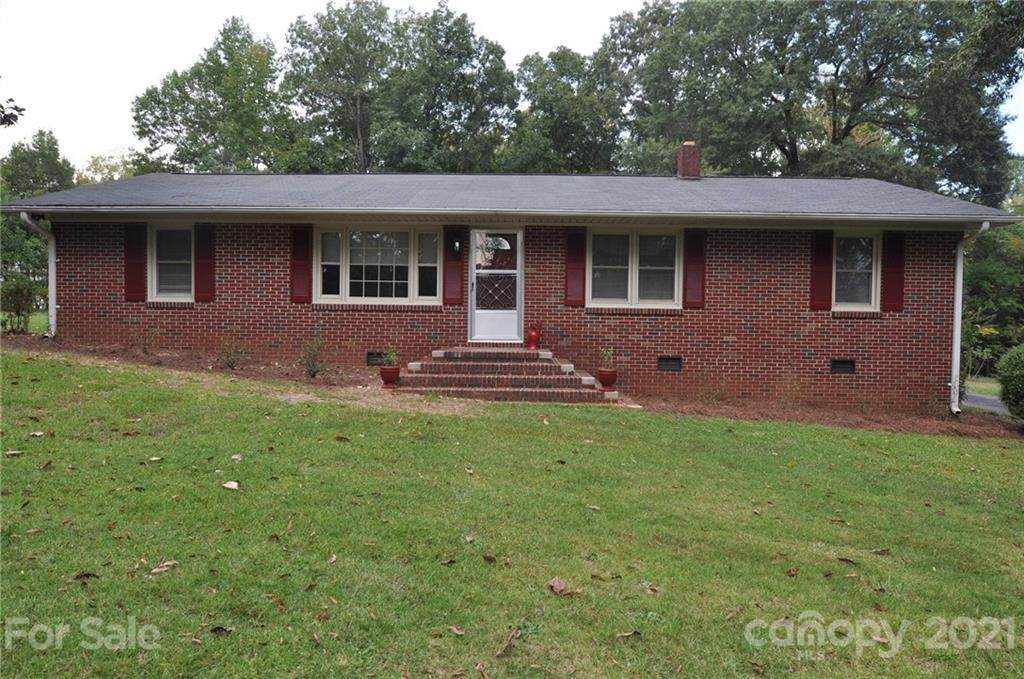 1009 Davis Drive - Photo 1