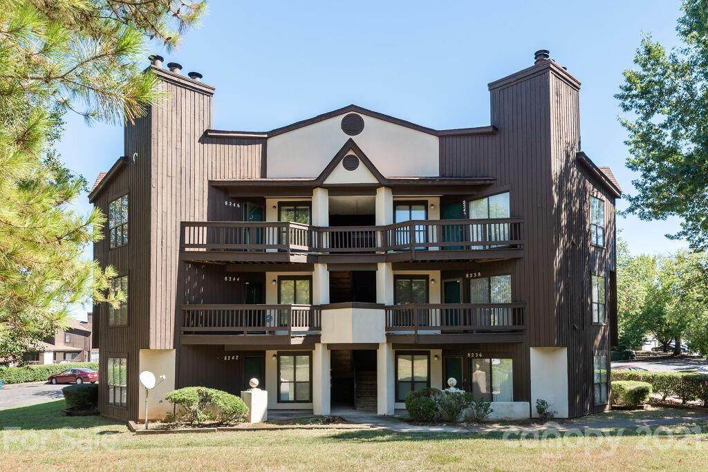 8238 Cedar Glen Drive - Photo 1