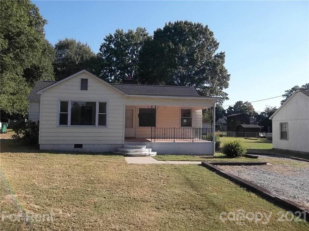 228 Dakota Street - Photo 1