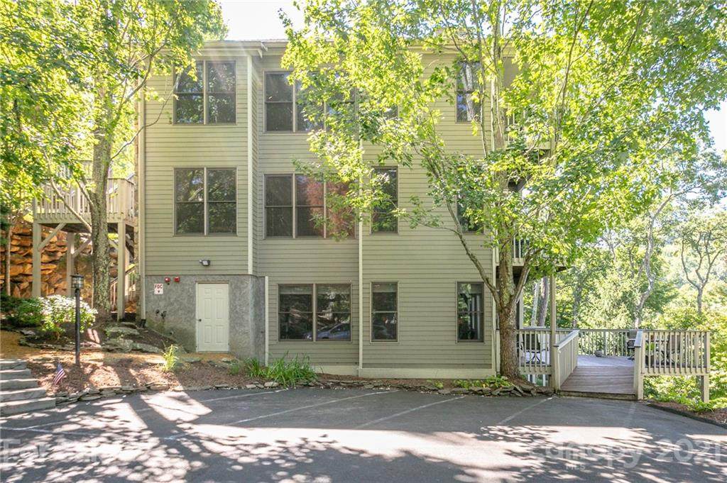 10 Stoney Falls Loop - Photo 1
